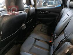 نيسان قاشقاي